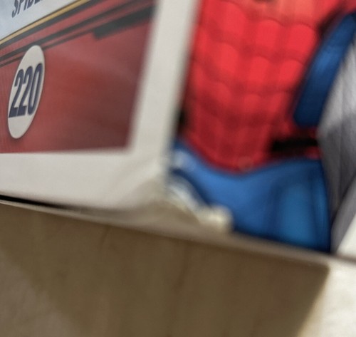 Funko Pop Spider-Man # 98 160 & 220 Marvel Collector Corps Lot W/ Protectors - Picture 13 of 13