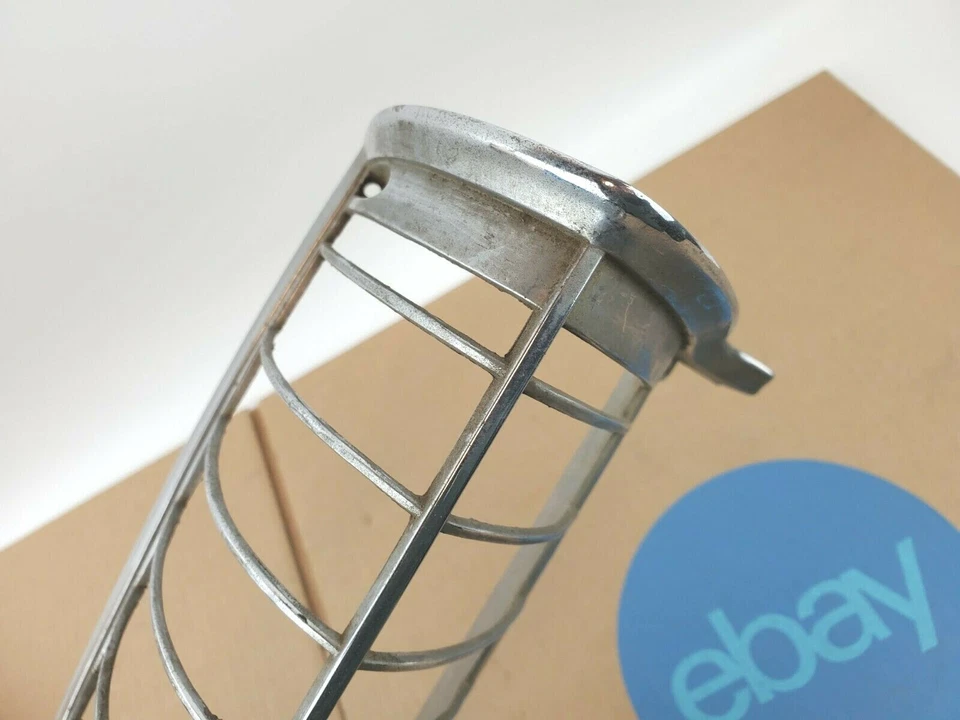 Ford LTD 1973-1974 1973-1974 Esquina delantera izquierda intermitente bisel cromado Foto 2 de 4