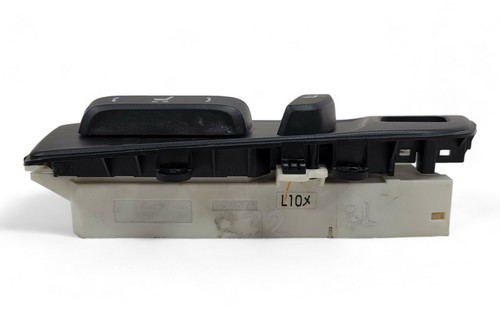 Lexus GS350 13-20 Front Left/Driver Seat Switch Control Adjust 84920-30300, B032 - Picture 4 of 7