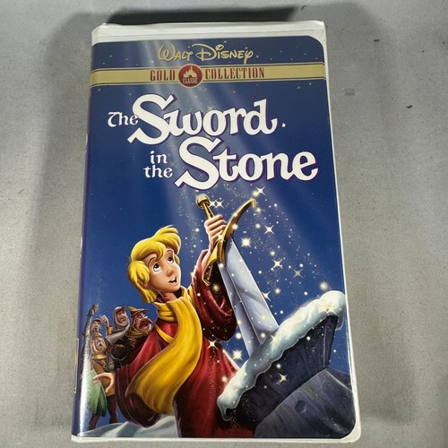 Walt Disney The Sword In The Stone VHS Gold Collection Classic Animated Movie - Picture 1 of 3