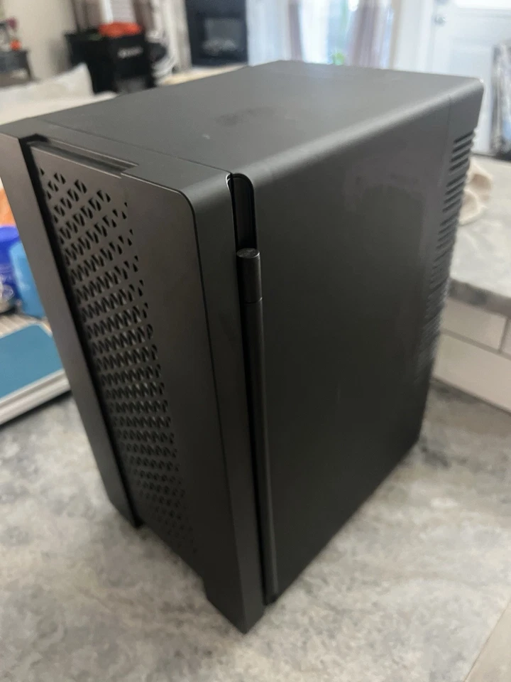 10L Mini Fridge K1000BK w/ LED Lights – Works Great – No Remote - Image 4 of 4