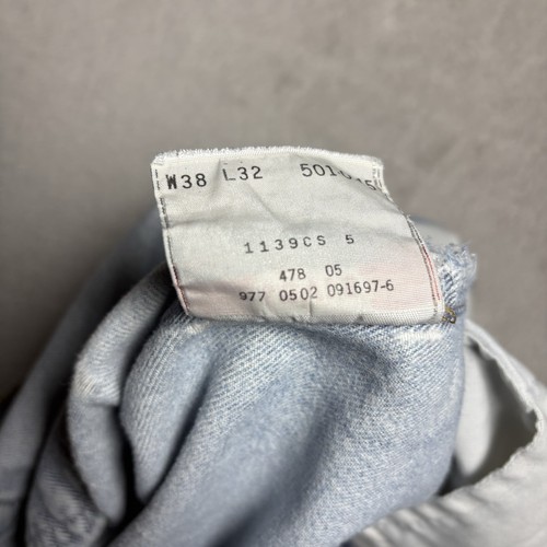 Vintage levis 501 Men’s Size 34x30 Light Wash 90s USA Distressed #1A - Picture 11 of 11