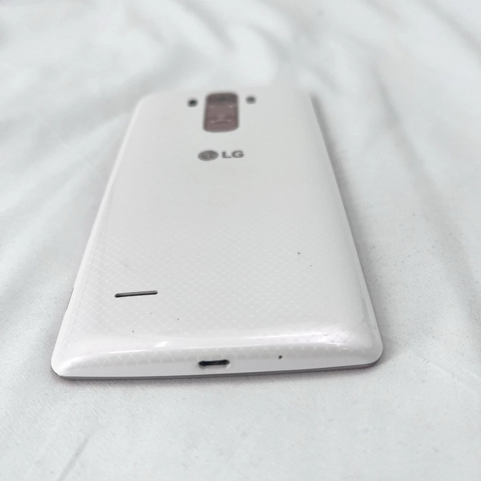 LG G Stylo - 16 GB - White & Gold Smartphone - UNTESTED - FOR PARTS ONLY - Image 3 of 4