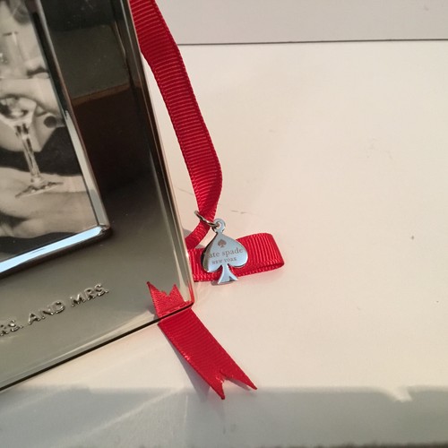 Cornice ornamentale Kate Spade New York Darling Point "MRS e MRS" ~ nuova con scatola - Foto 4 di 9