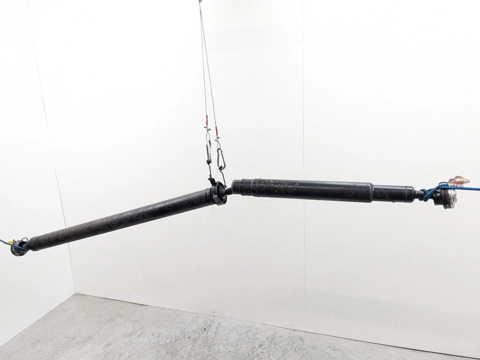 ЗАДНИЙ ВИНТ LAND ROVER DISCOVERY SPORT L550 РУКОВОДСТВО 2.0 DIESEL 2016 - Изображение 2 из 4