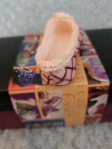 Vintage Just The Right Shoe By Raine, Truffles, Original Box and Papers - Picture 6 of 11