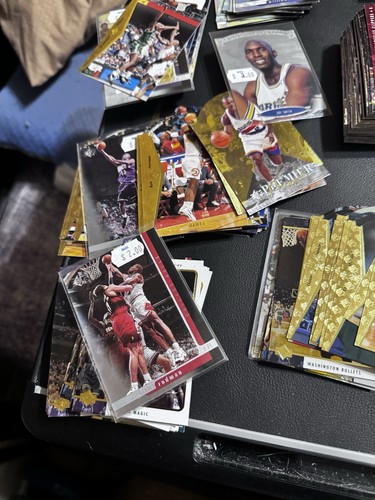 Lot of 1000+ Upper Deck SP Basketball Lot - Multiple Years - Stars/Rookie/Common - Picture 7 of 24