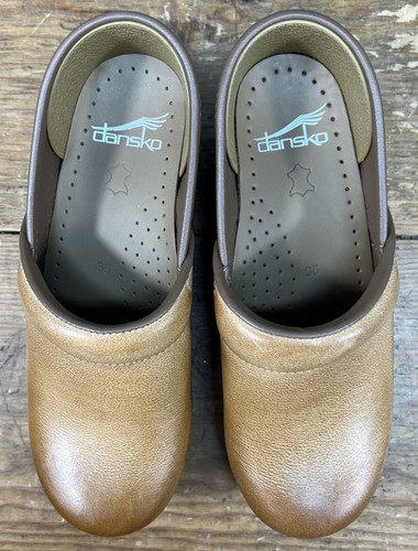 Dansko Professional Women's Shoes - Honey Distressed Leather, Size 35 /US 4.5-5 - Imagen 11 de 12