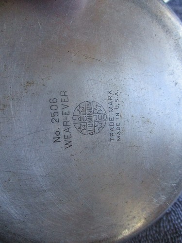 Vintage Wear ever 2506 Aluminum Fry Pan 5 3/4" & Pure Aluminum No 6 Lid - USA - Picture 4 of 8
