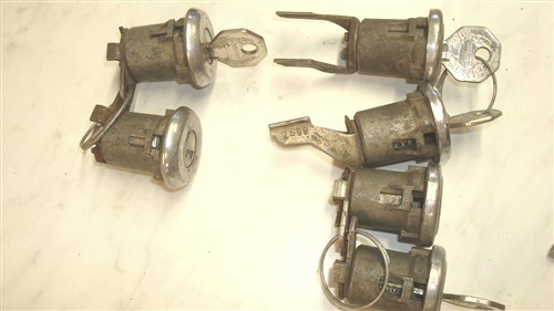 1950-1960's GM Chevy Pontiac Olds Buick Door & Trunk Locks Lot Dealer Locksmith - Picture 7 of 7