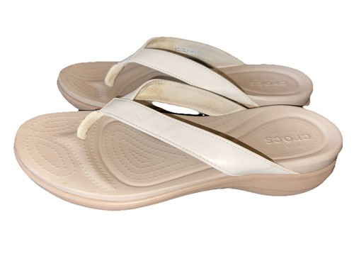 Crocs Sandals 8 Flip Flops White Dual Comfort Beachy Summer  202502 - Picture 2 of 5