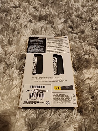 CORSAIR - VENGEANCE LPX 16GB (2x8GB) DDR4 3200MHz C16 UDIMM Desktop Memory - Picture 2 of 2