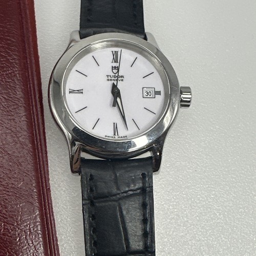 Damen Tudor Uhr 27000 Quarz 27mm mit Papieren - Bild 2 von 15