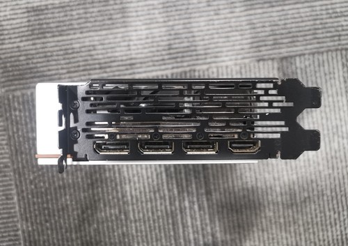 AMD Radeon VII 7 16GB Graphics Card - Picture 4 of 6