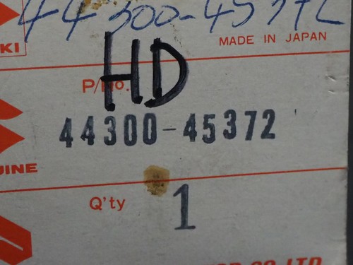 SUZUKI NOS COCK ASSY, FUEL 44300-45372 GS450 GS750 GS850 gs650 - Picture 6 of 7