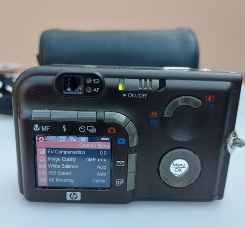 HP Photosmart Compact Camera R707 5.1MP w/ Battery/Charger 2GB SD Card TESTED - Picture 8 of 13