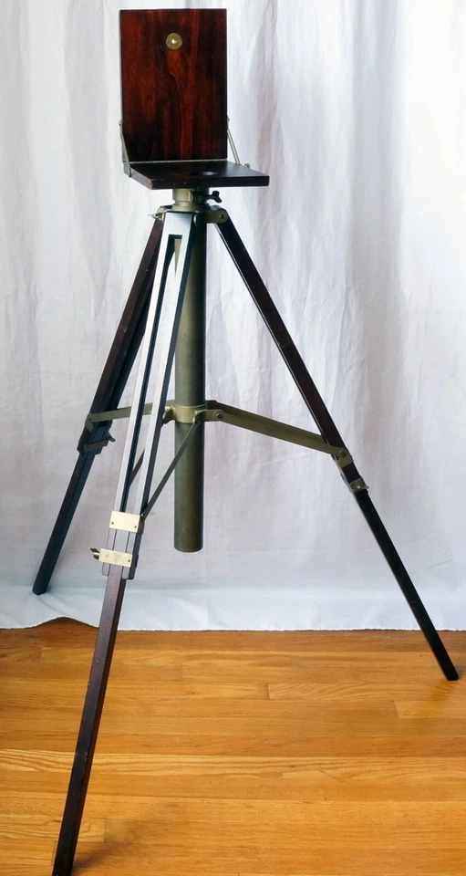 Vintage Graflex FOLMER COMPACT STAND Large Format Camera Tripod Barely Used Rare - Image 2 of 4