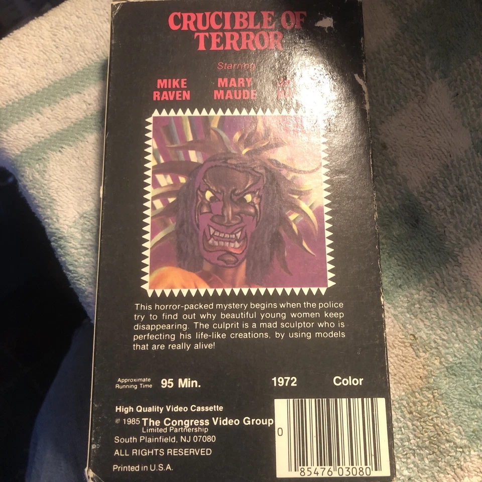 CRUCIBLE OF TERROR - Mike Raven - Mary Maude (VHS-Tape) SCARCE - LIKE NEW Foto 2 de 4