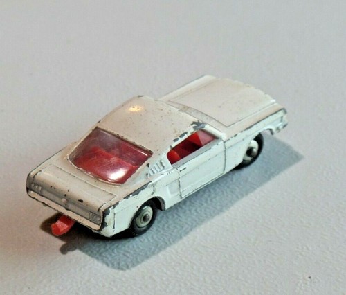 Ford Mustang Fastback 1965 Lesney Matchbox No. 8 Diecast Original Blanco 8715 - Imagen 3 de 10