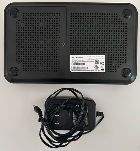 Technicolor UIW4001 Ultra HD IP Client/Node Set-Top Box & Power Cord - Picture 3 of 4