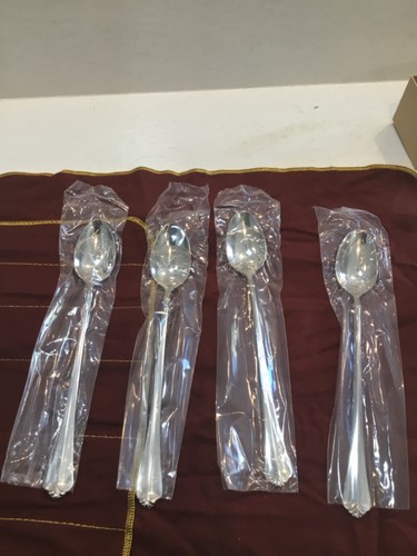 Oneida Juilliard 18/10 Stainless Steel Iced Beverage Spoon (Set of Four) - Picture 1 of 4