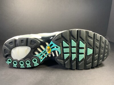 Nike Air Max Plus Tn Hyper Jade White Black Mens Size 11 Nike Air Max Plus Tn Hyper Jade White Black Mens Size 11