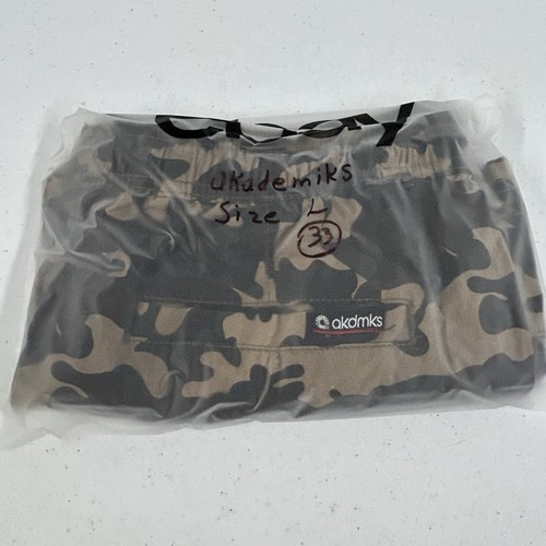 Pantalones Cortos de Carga Akademiks Para Hombres Talla L Verde Camuflados Cintura Elástica con Cordón - Imagen 13 de 13