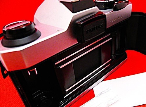 Pentax K1000 w/50mm f 2.0 lens. Original made in Japan. Serviced and tested ! - Picture 5 of 11