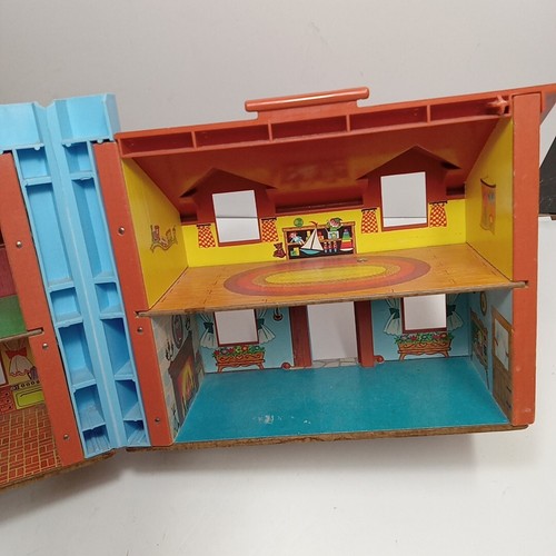 Clean Vintage 1969 Fisher Price Little People Tudor Family House W Doorbell - Picture 2 of 19