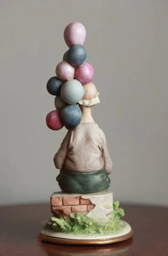 Giuseppe Cappe Figurine Grandpa Balloons Statue Porcelain Italy Sculpture Decor - Picture 3 of 7