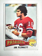 1975 Topps #321 Jim Plunkett New England Patriots Scratch
