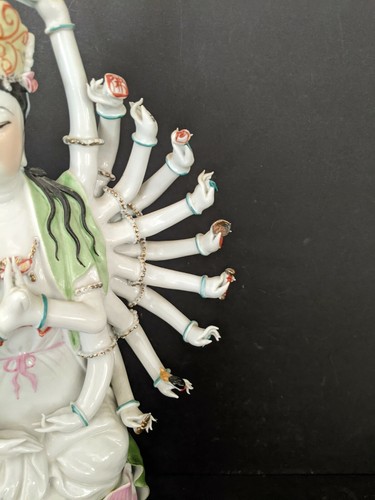 Chinese Thousand Hand Guan Yin Bodhisattva porcelain figurine Approx 16.5"H - Picture 6 of 12