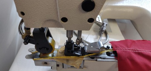 Industrial Sewing Machine Twin Needle Feed of the Arm Chain stich BNIB - Picture 7 of 24