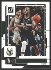 Khris Middleton #54 2022-23 Donruss Milwaukee BucksSN
