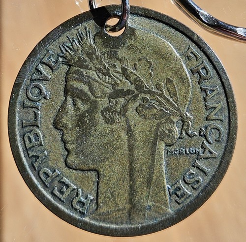 1941 WWII France 2 Francs Coin Keychain * FREE S&H! - Picture 4 of 4