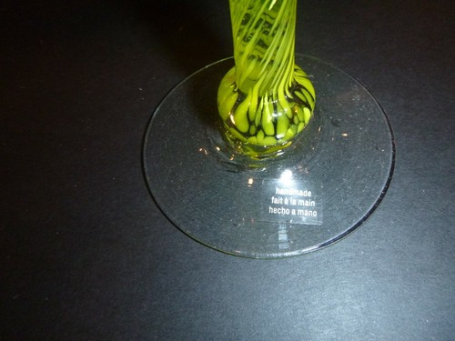 HAND MADE VIBRANT BRIGHT GREEN ART GLASS FOOTED COMPOTE PEDESTAL VERY FINE - Picture 2 of 5