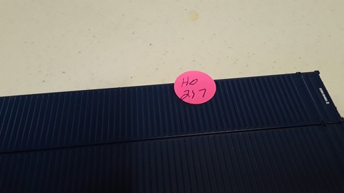 HO scale CMA CGM 45' CARGO CONTAINERS SET OF 2 ( HO-217 - Picture 7 of 7