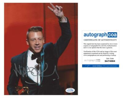 Macklemore ''The Heist'' AUTOGRAPH Signed 8x10 Photo ACOA