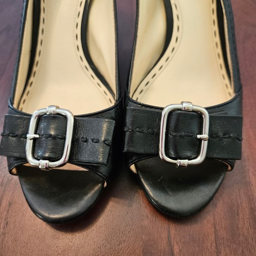 Tacones Coach Miranda de cuero negro con punta abierta para mujer talla 7B hebilla - Imagen 2 de 7