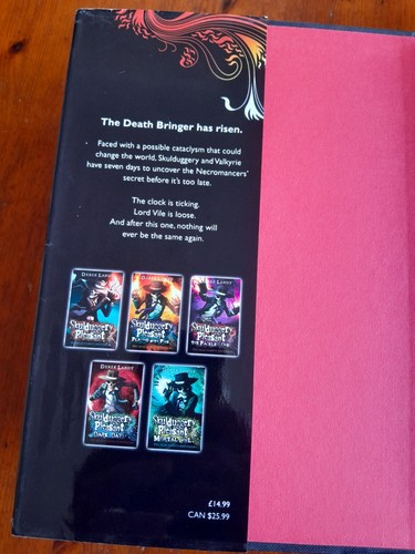 Signiert - Death Bringer von Derek Landy - Erstausgabe Hardcover (2011) - Bild 8 von 12
