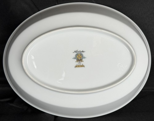 1970s Noritake Porcelain 9 3/8” Ranier 5450 Oval Vegetable Bowl Platinum Trim - Picture 4 of 5
