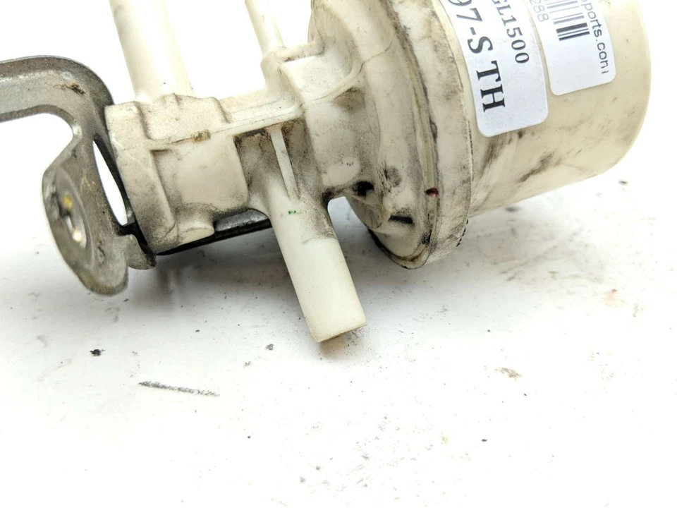 Válvula respirador de aire 93 Honda GL1500 Goldwing 1500 Foto 3 de 4