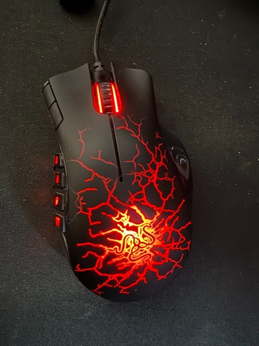 Razer Naga Molten Special Edition PC Gaming Maus RZ01-0028 (LESEN) GETESTET