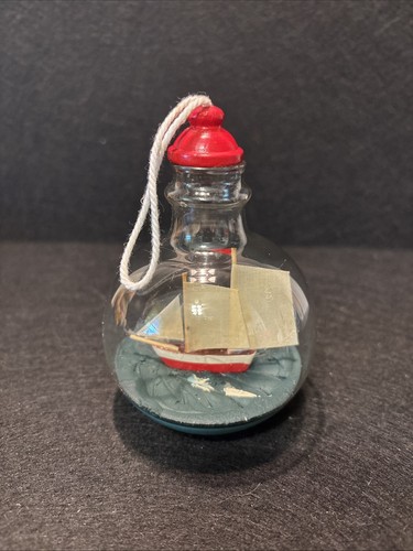 Crate & Barrel Ship-In-A-Bottle Glas Weihnachtsschmuck Maritim 4,5”x2,5” - Bild 2 von 9