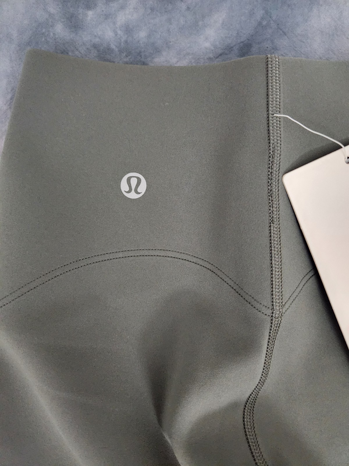 Lululemon Glow Up SHR Tight 25" Women's Size 2 New Palm Deco image 6