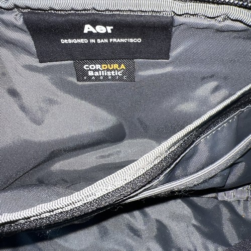 Aer Slim Pouch Black AER21028 Tech Bag EDC | EUC Superb State YKK Aqua Guard!!! - Picture 17 of 24