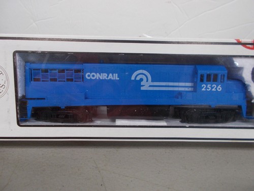 STEWART / KATO # 7160~ CONRAIL U25B POWERED LOCOMOTIVE # 2526~NIB~HO SCALE - Picture 6 of 7
