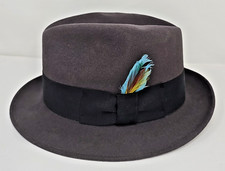 Vintage Godfather Dyna Felt Fedora Gray Hat W/ Feathers 7 1/8" Bee Hats U151