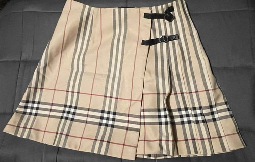 Authentic BNWT Burberry Plaid Mini-Skirt- Size 14