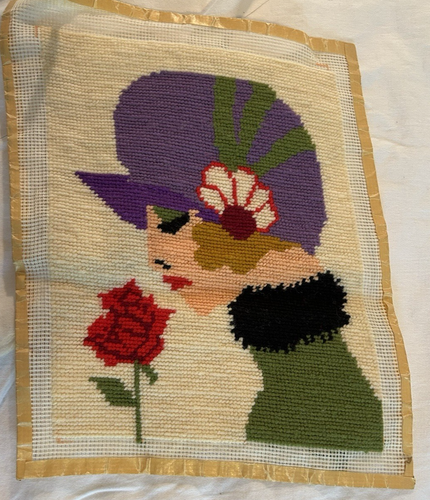Vintage Art Deco Flapper Lady Nadelspitze fertig ungerahmt 11” x 9”